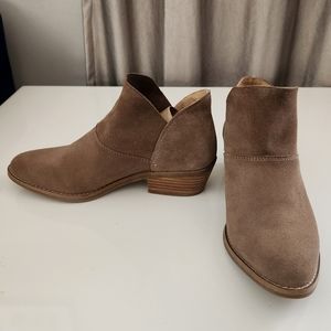 Suede boots/bootie